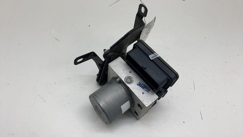 PT00054398C ⭕ 2022-2024 Rivian R1T R1S ABS Anti-Lock Brake Pump Module Unit OEM PT00054398-C