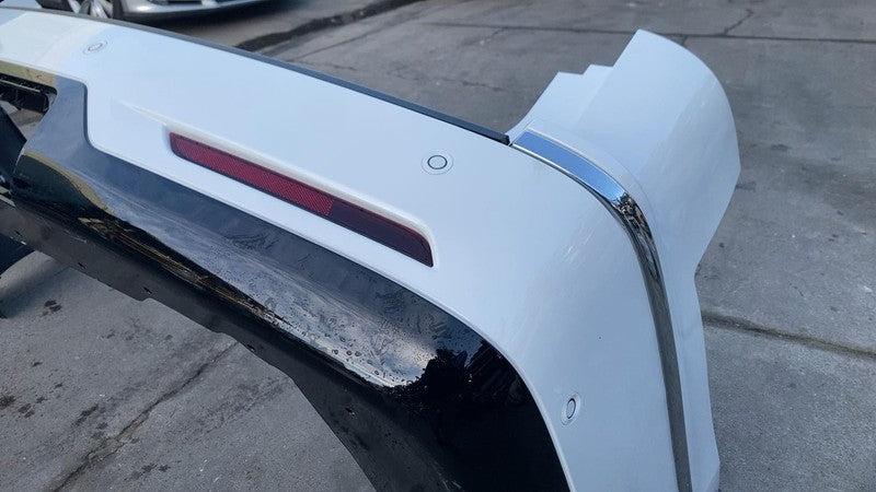 ⭕ 2018 2019 2020 2021 Lincoln Navigator Rear Bumper Cover Panel White 