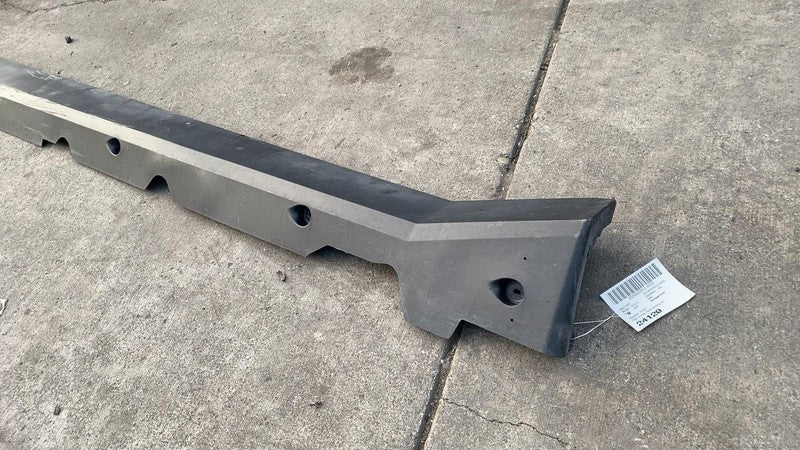 181660000C 2024-2025 Tesla Cybertruck Passenger Side Right Rocker Panel Molding RH Assembly