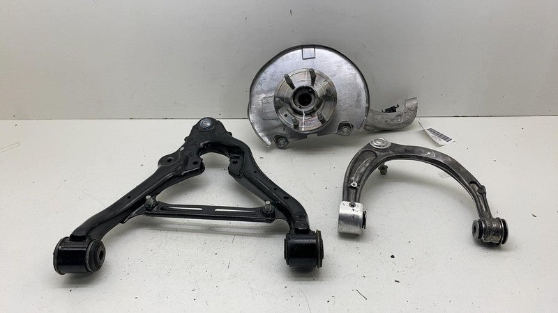 13549863 ⭕ 2025 Chevrolet Silverado 1500 Front Left Spindle Knuckle w/ Control Arm Links