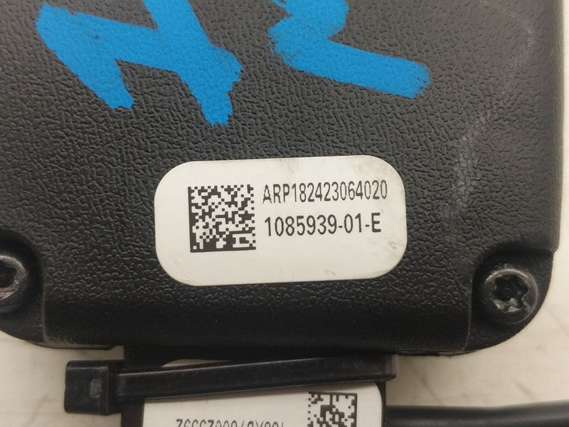 ⭕17-23 Tesla Model 3 Rear Driver Side 2nd Row Seat Belt Buckle Left 10