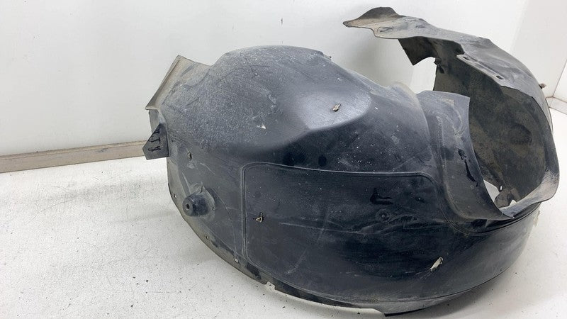 DM51R16114BD 2013-2018 Ford C-Max  Front Passenger Right Wheelhouse Splash Mud Guard Shield