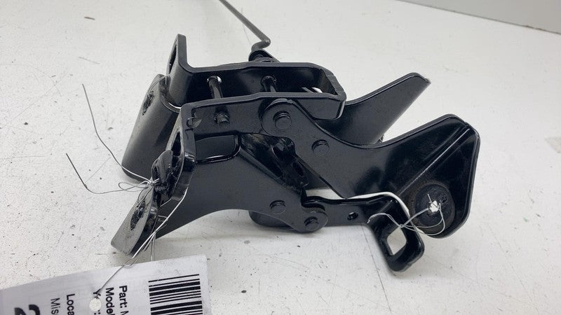 PT00309822 E ⭕ 2022-2025 Rivian R1S Rear Left & Right Tailgate Hinge Liftgate Support Assy