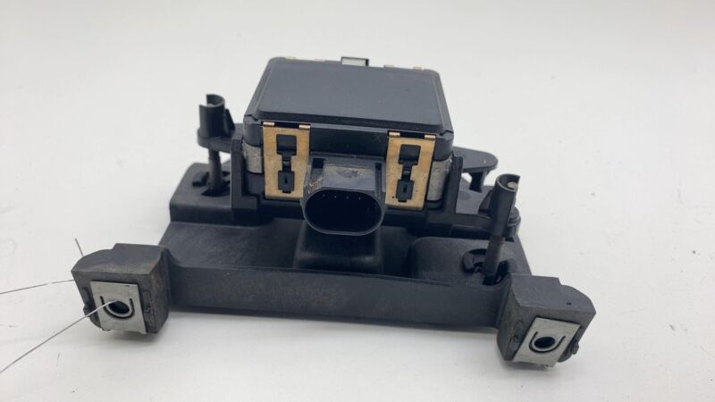 104599300C 2012 2013 2014 2015 Tesla Model S MS Front Radar Control Module and Bracket OEM