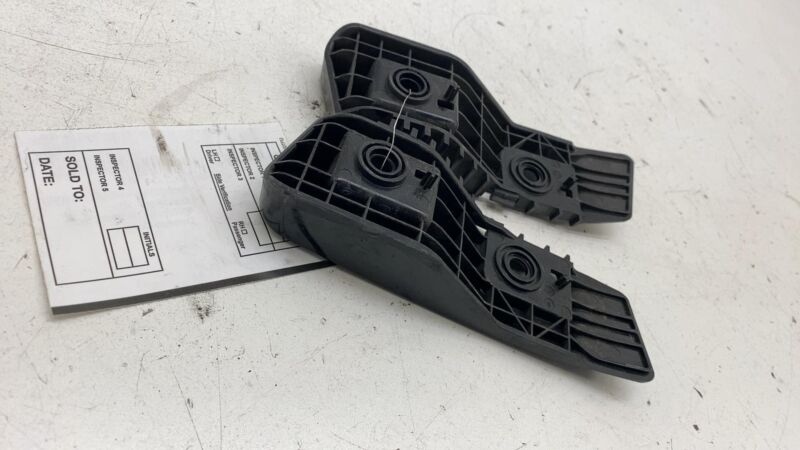 108399300D 17-23 Model 3 Rear Left & Right Bumper Taillight Lamp Mount Bracket 1083993-00-D