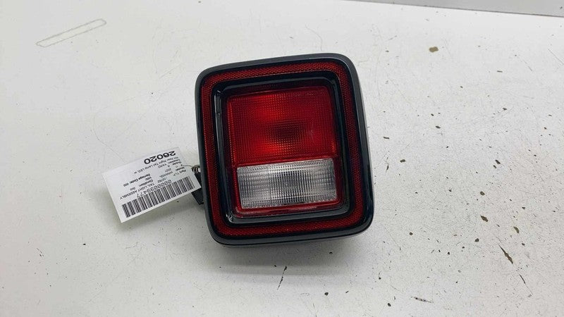 Tail Light Assembly JEEP WRANGLER Right 18 19 20 21 22 23 24