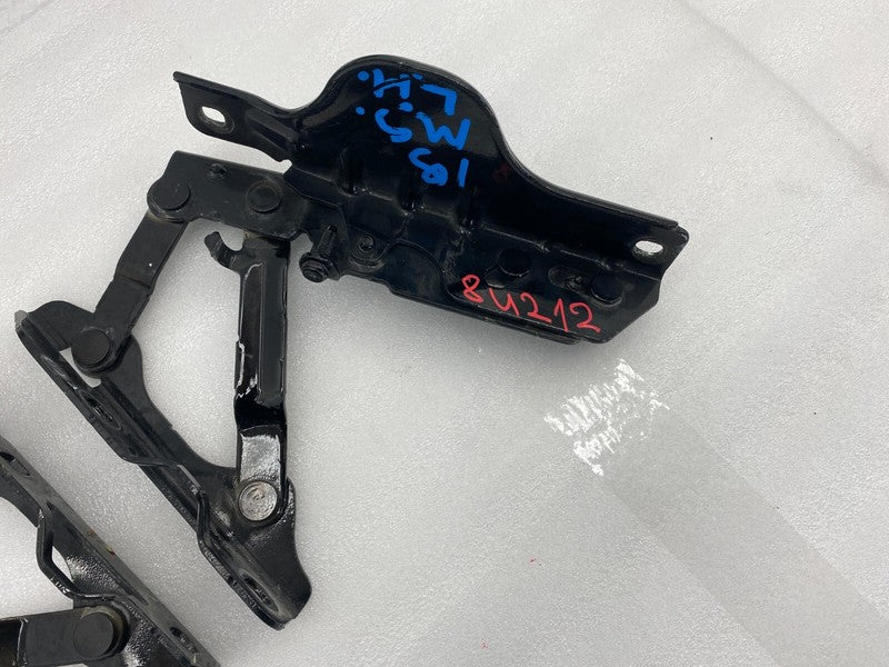 600673700E ⭕ 12-15 Model S Front Left & Right Hood Hinge Closure 6006737-00-E/6006738-00-E