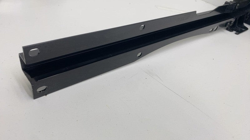 ⭕ 24-25 Tesla Cybertruck Lower Tonneau Horizontal Guide Rail Trim 1852