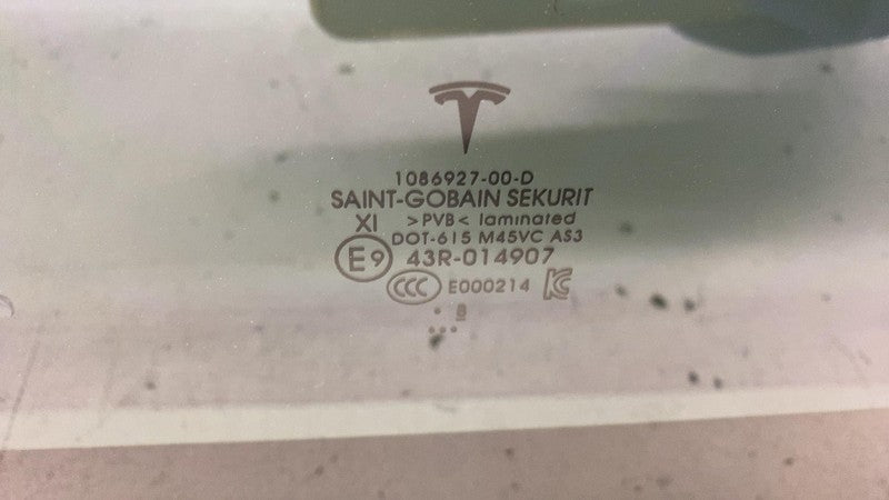 1086927-00-D 2017-2020 Tesla Model 3 Front Middle Panoramic Sun Moon Roof Window Glass OEM