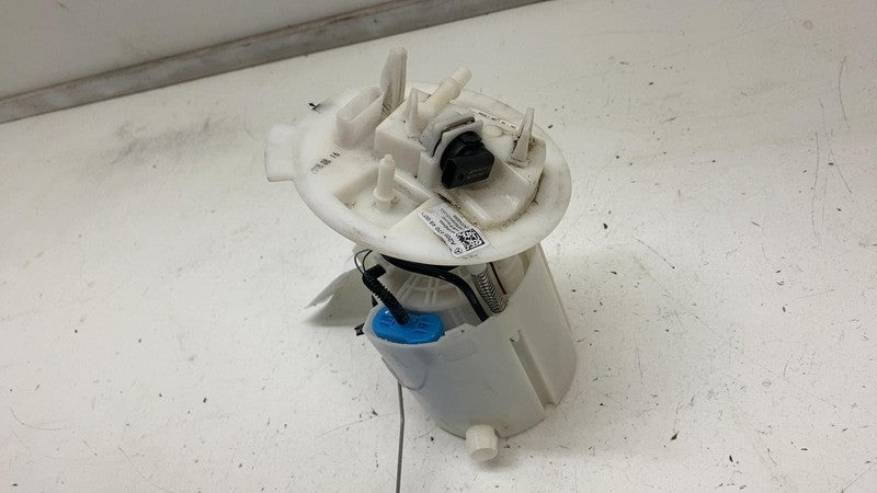 A2054704900 ⭕ 2017-2023 Mercedes-Benz C300 W205 Engine Fuel Gas Tank Pump Unit A2054704900