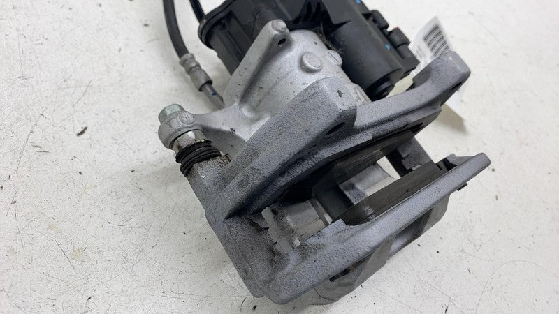 ⭕ 2025-2026 Tesla Model Y Rear Driver Side Caliper w/ Brake Line Hose 