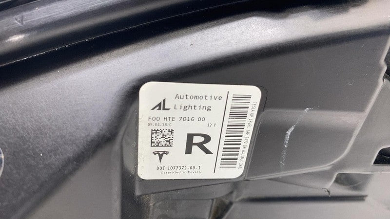 ⭕ 17-23 Tesla Model 3 Front Right Headlight LED Up-Level Headlamp 1077