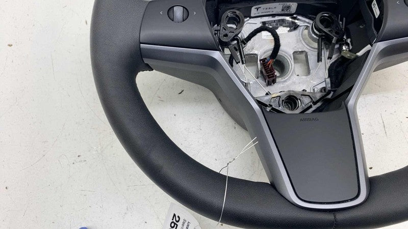 ⭕ 20-24 Tesla Model Y Steering Wheel Assembly Leather Black Heated 149