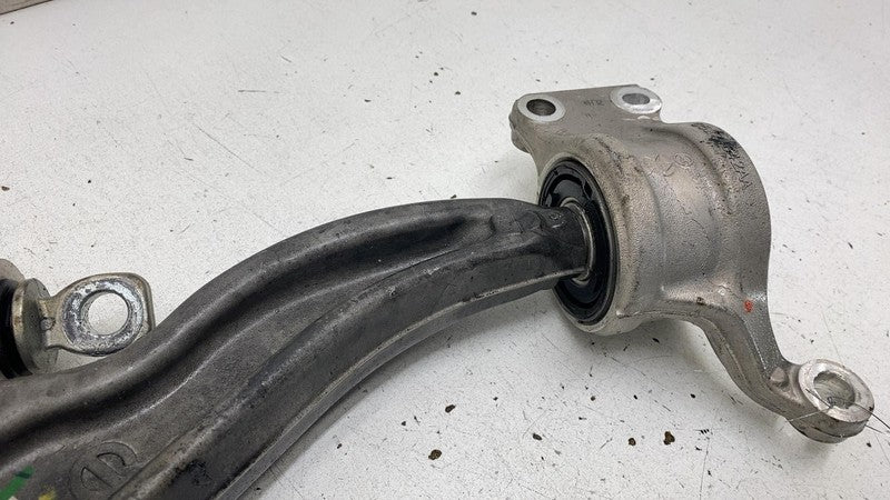 05274642AA 2017-2024 Chrysler Pacific Front Right Passenger Side Lower Control Arm OEM