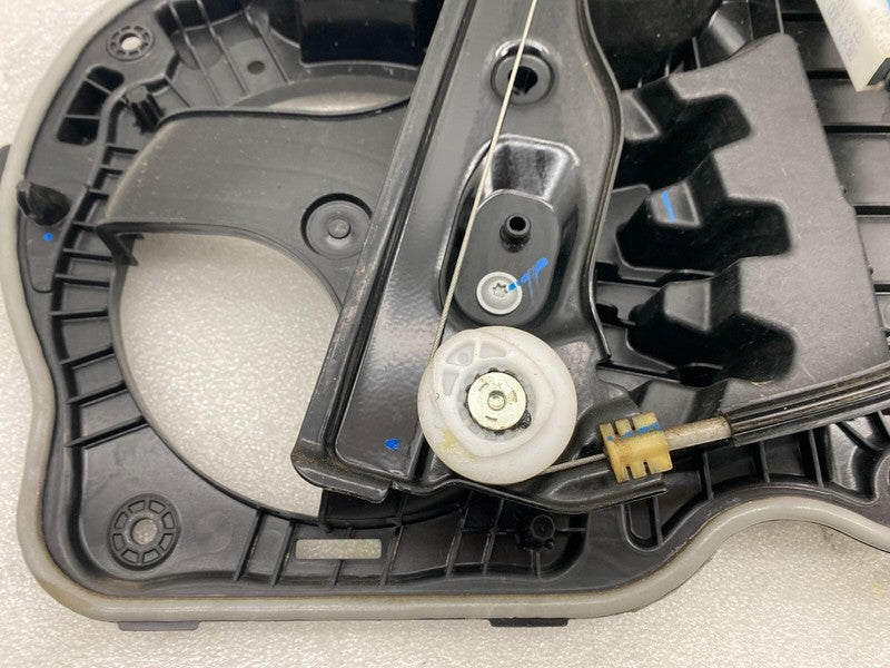 1495510 98 B ⭕ 20-23 Model Y MY Front Left Window Regulator & Motor w/ Carrier 1495510-98-B