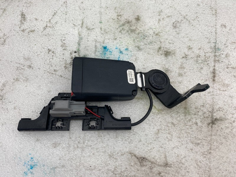 ⭕17-23 Tesla Model 3 Rear Driver Side 2nd Row Seat Belt Buckle Left 10