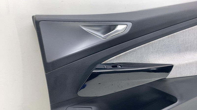 Front Door Trim Panel VOLKSWAGEN ID4 Right 25