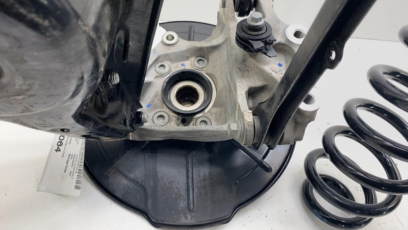 32329003 ⭕21-23 Polestar 2 Rear Left Spindle Knuckle w/ Hub + Links & Spring AWD 31681851