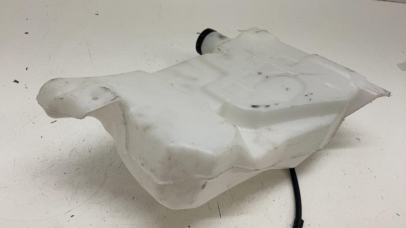 ⭕ 2019-2025 Chevrolet Silverado 1500 Windshield Washer Reservoir Tank 