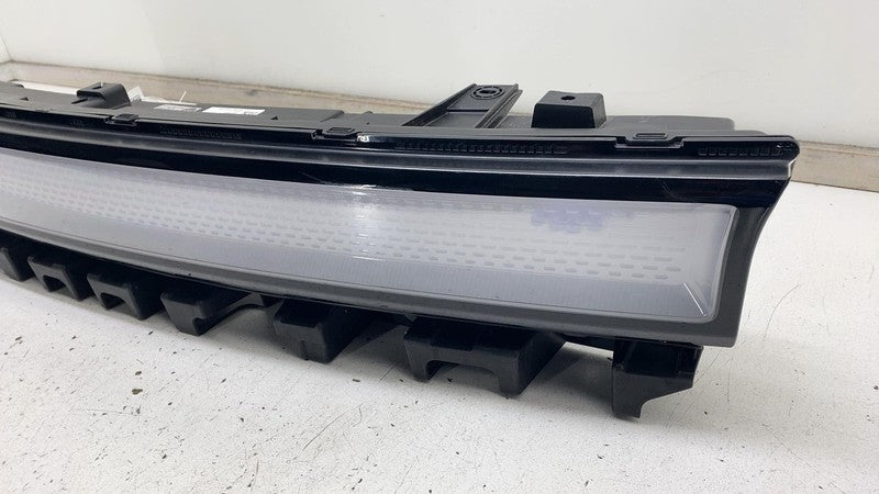 PT00000466M 2022-2024 Rivian R1T R1S Front Center LED Headlight DRL Head Lamp Assembly OEM