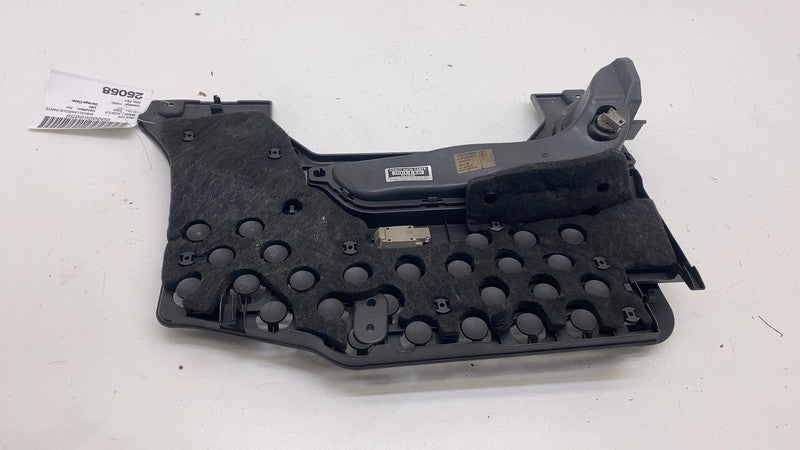 A 297 680 41 07 ⭕ 2022 Mercedes-Benz EQS 450+ Right Lower Under Dash Footwell Cover A2976804107