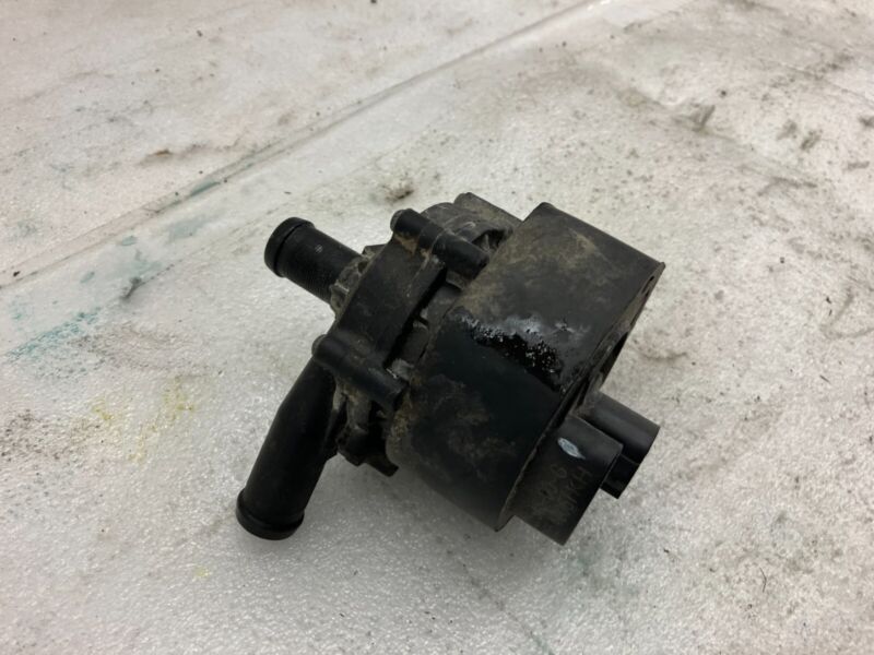 103534800G 2016-2020 Tesla Model S X Cooling System Auxiliary Water Coolant Pump FWD Assy