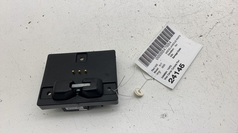 PT00043019 ⭕ 2022-2024 Rivian R1T Rivian R1T R1S Camp Speaker Lock Latch Charger PT00043019