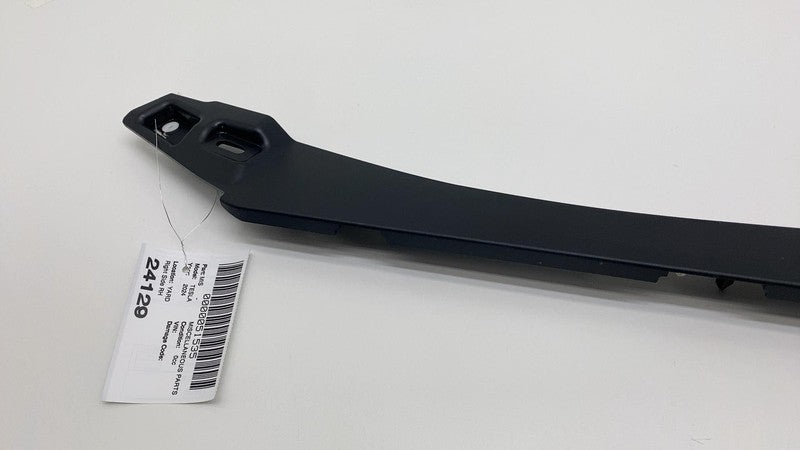 2024 Tesla Cybertruck Rear Passenger Baffle Closeout Sail Panel Moldin