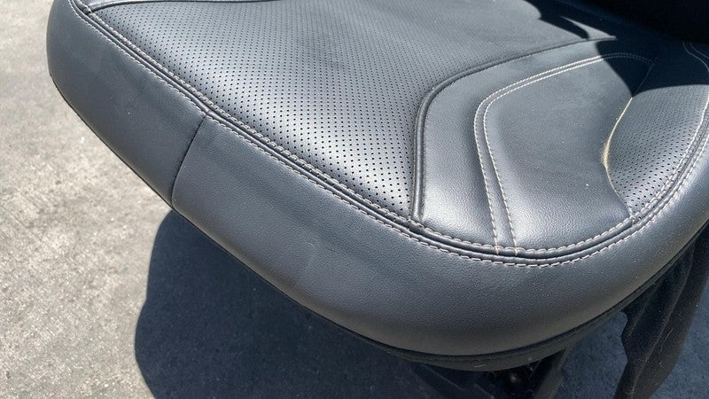 ⭕21-24 Ford Mustang Mach-E Front Passenger Side 1st Row Seat Leather Black Right