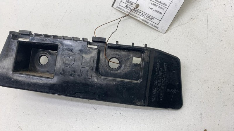 ⭕ 17-23 Model 3 Rear Right Bumper Taillamp Taillight Mount Bracket 108