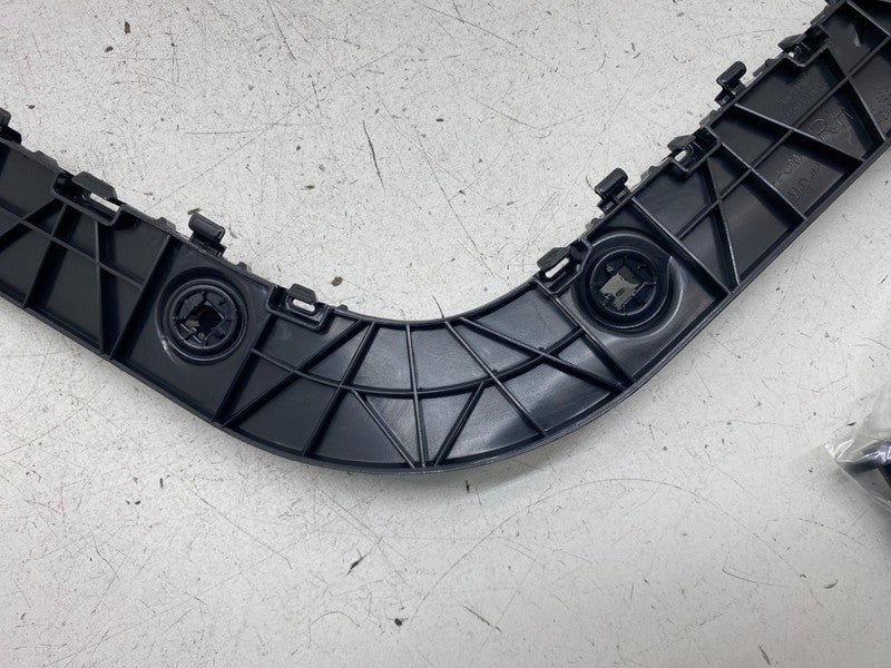 1494044 00 A ⭕ 20-24 Tesla Model Y Rear Side Bumper Retainer Bracket Right RH 1494044-00-A