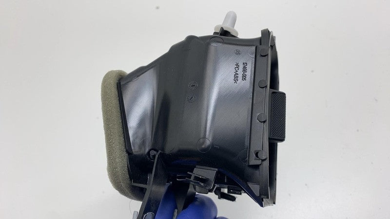 9Y0 820 902 F ⭕ 2024 Porsche Cayenne Front Passenger Right Outer Dashboard Air Vent 9Y0820902F