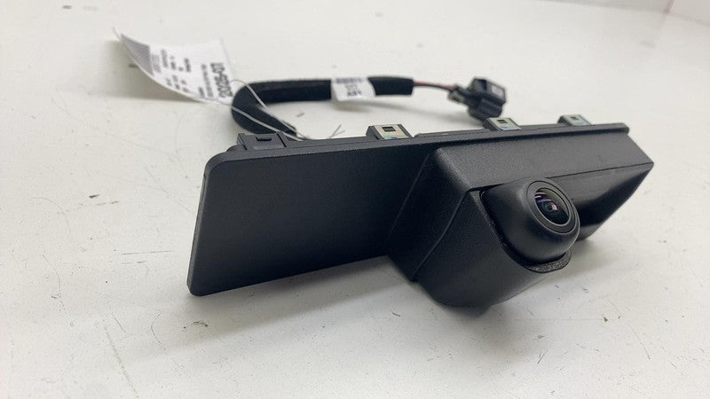 81820CV010 ⭕ 2022-2024 Kia EV6 Rear Liftgate Latch Button w/ Backup Camera OEM 81820-CV010