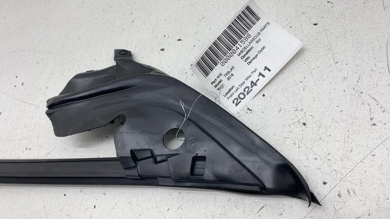 ⭕ 2017-2023 Tesla Model 3 Front Right Door A-Pillar Flag Glass Run Rub