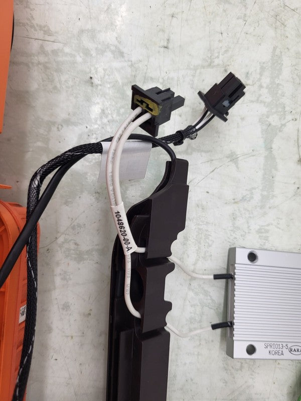 ⭕12-20 Model S X PCBA High Voltage Battery Rapidmate Ancillary Unit 10