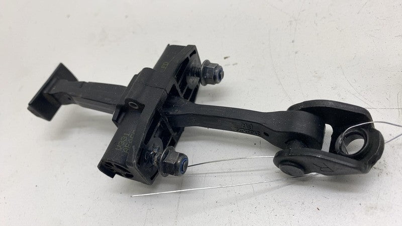 ⭕ 21-23 Polestar 2 Front Passenger Right Door Hinge Check Strap Stoppe