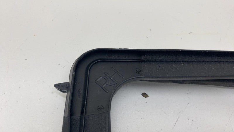 ⭕19-25 Chevrolet Silverado 1500 Rear Right Side Door Window Seal Weatherstrip RH