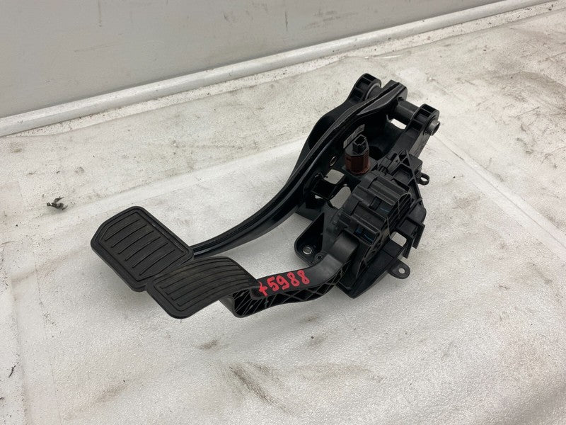 104469100D ⭕ 2017-2023 Model 3 Accelerator and Brake Foot Pedal w/ Switch Base 1044691-00-D