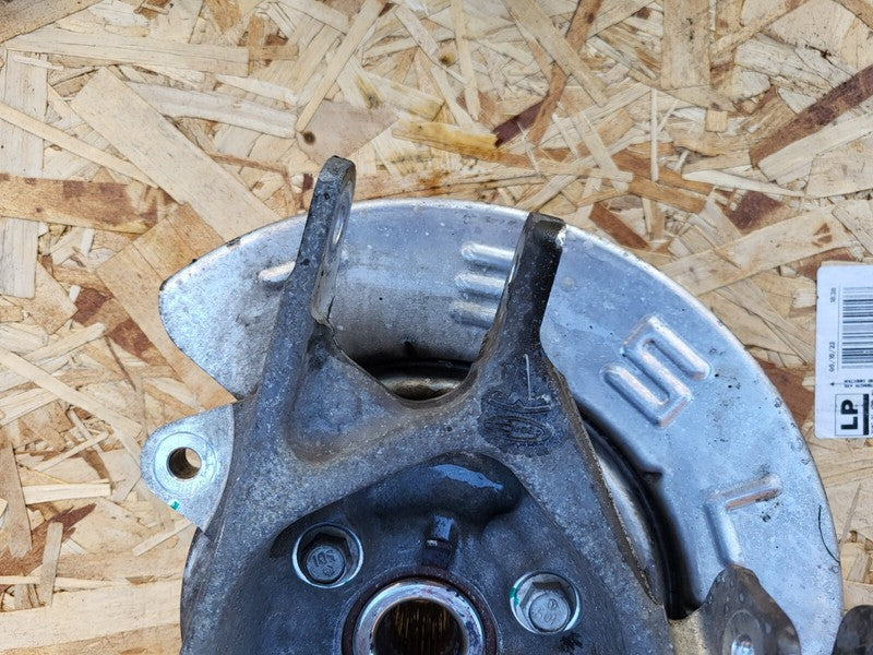 102741600D ⭕ 16-20 Model X MX Rear Right Side Spindle Knuckle w/ Hub & Shield 1027416-00-D