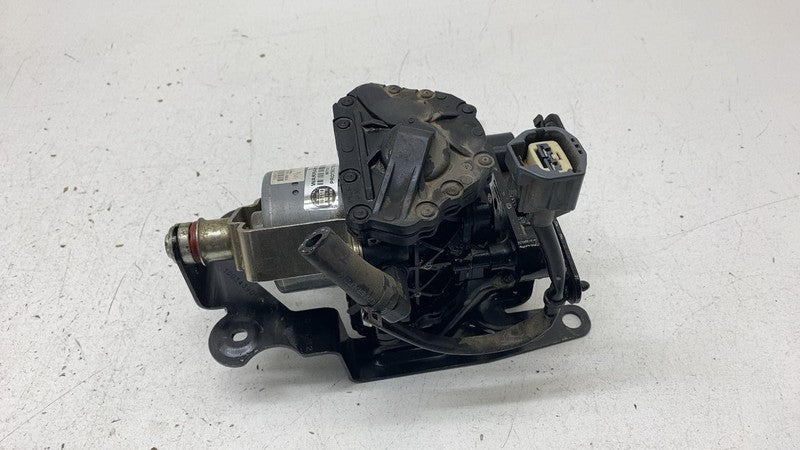 600635900A 2012 2013 2014 2015 Tesla Model S Brake Servo Booster Vacuum Pump 6006359-00-A