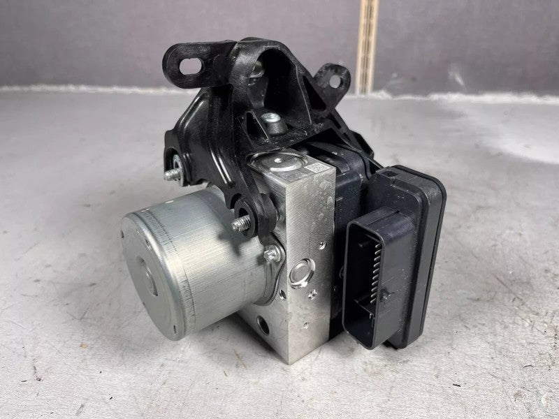 ⭕ 20-24 Tesla Model Y Anti-Lock Brake System ABS Pump Module Unit 1044