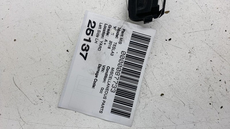 ⭕ 2017-2023 Model 3 Rear Left Retainer Wing & Tail Light Bracket LH 10