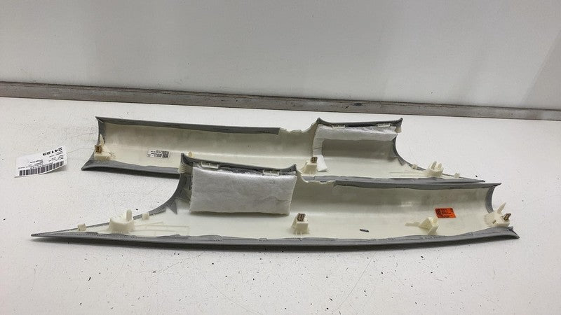 ⭕17-23 Model 3 Rear Left/Right C-Pillar Side Rail Trim 1086265-01-J/10