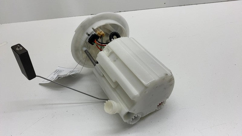 2016 2017 2018 2019 Mercedes-Benz GLE350 Fuel Gas Tank Pump Sending Sensor OEM