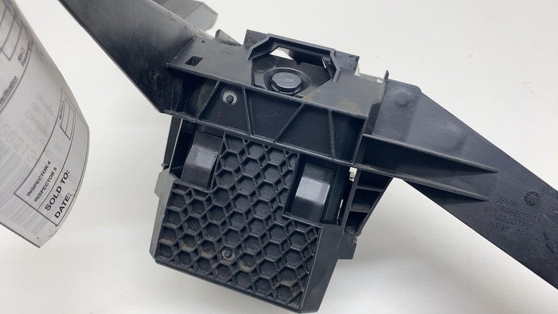 2018-2023 BMW 530e G30 Sound Generator Subwoofer Speaker w/ Bracket As