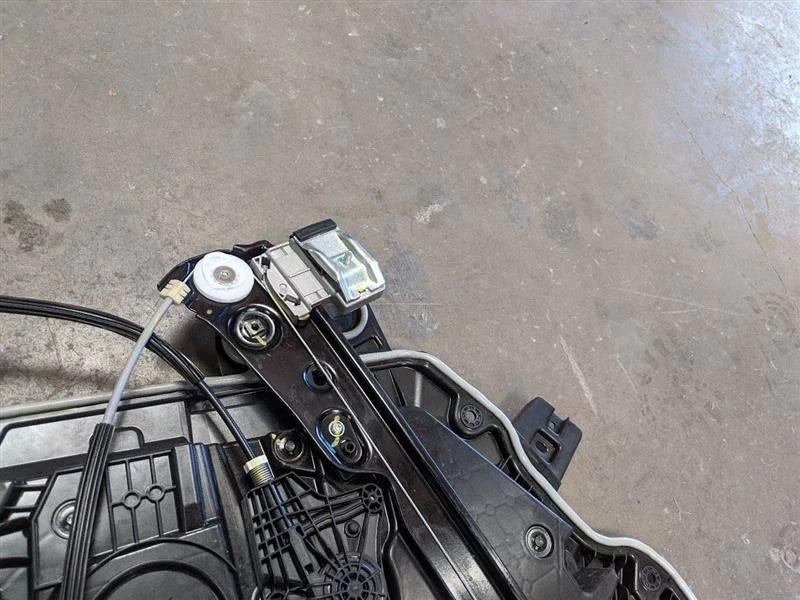 ⭕20-24 Model Y Front Right Door Window Regulator & Motor w/ Carrier 14