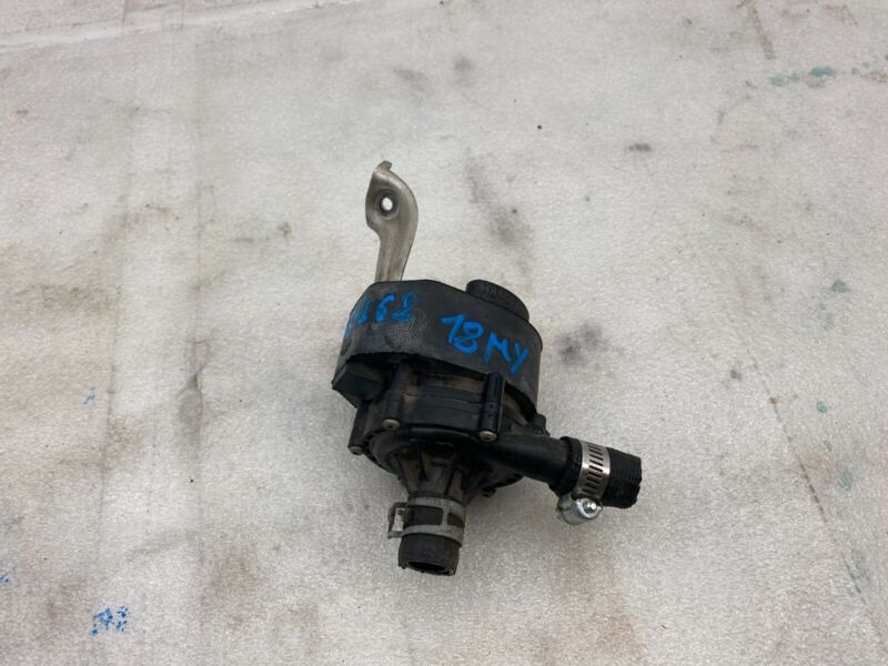 2016-2020 Tesla Model X MX Cooling System Auxiliary Coolant Water Pump Assembly