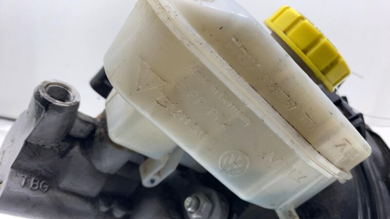 7P0612101B 2011-2018 Porsche Cayenne Power Brake Booster Master Cylinder w/ Reservoir OEM