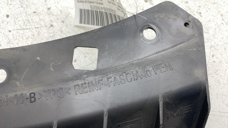 1084169 00 B 2017-2023 Tesla Model 3 M3 Front Bumper End Carrier Upper Left Bracket Support