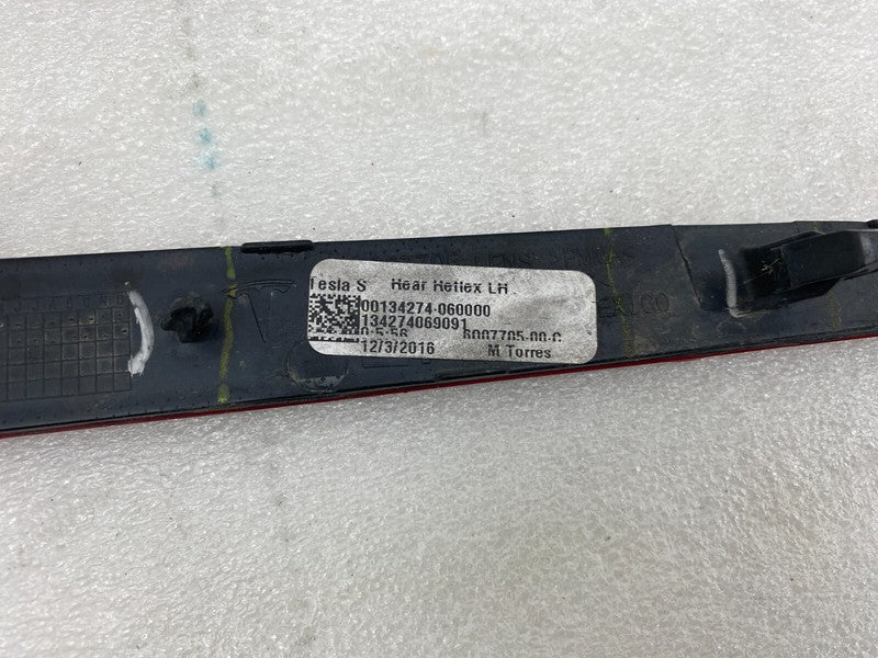 ⭕12-20 Model S Rear Left & Right Bumper Lamp Reflector 6007705-00-C/60
